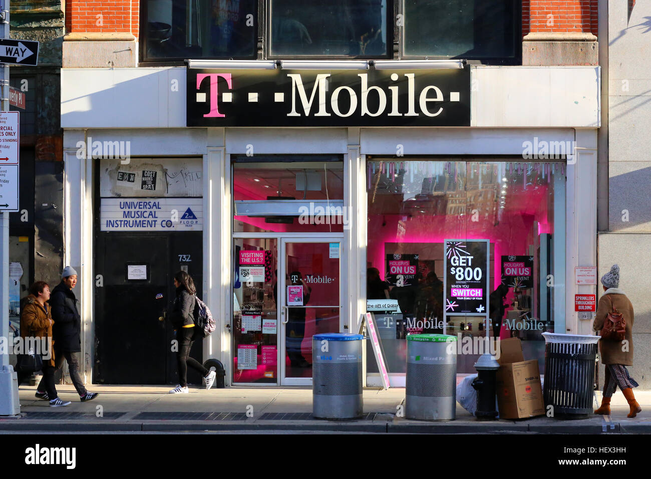 T-Mobile store front